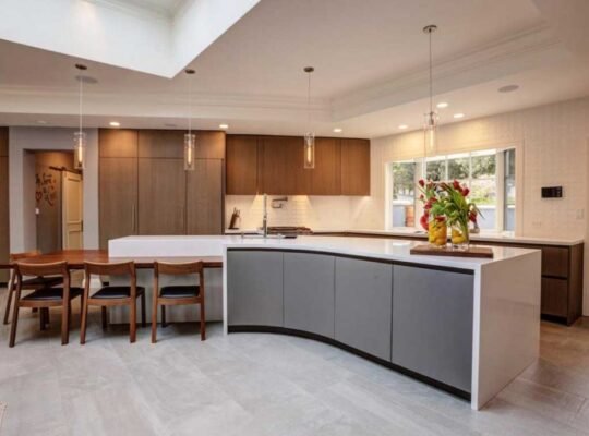 قصر مع مسبح خاص وحديقة ذات مناظر طبيعية